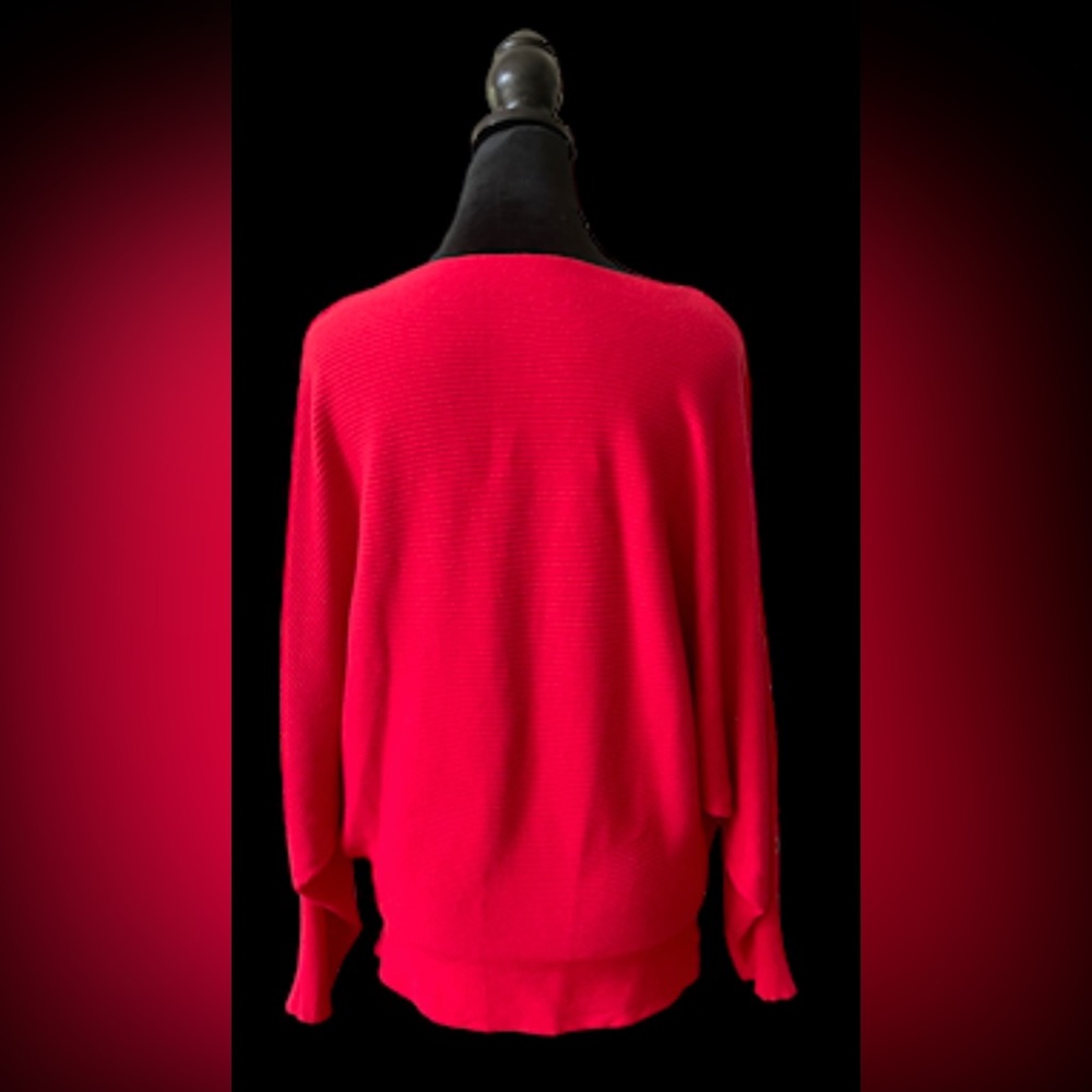 Makarthy: Sweater - Picture 8 of 17
